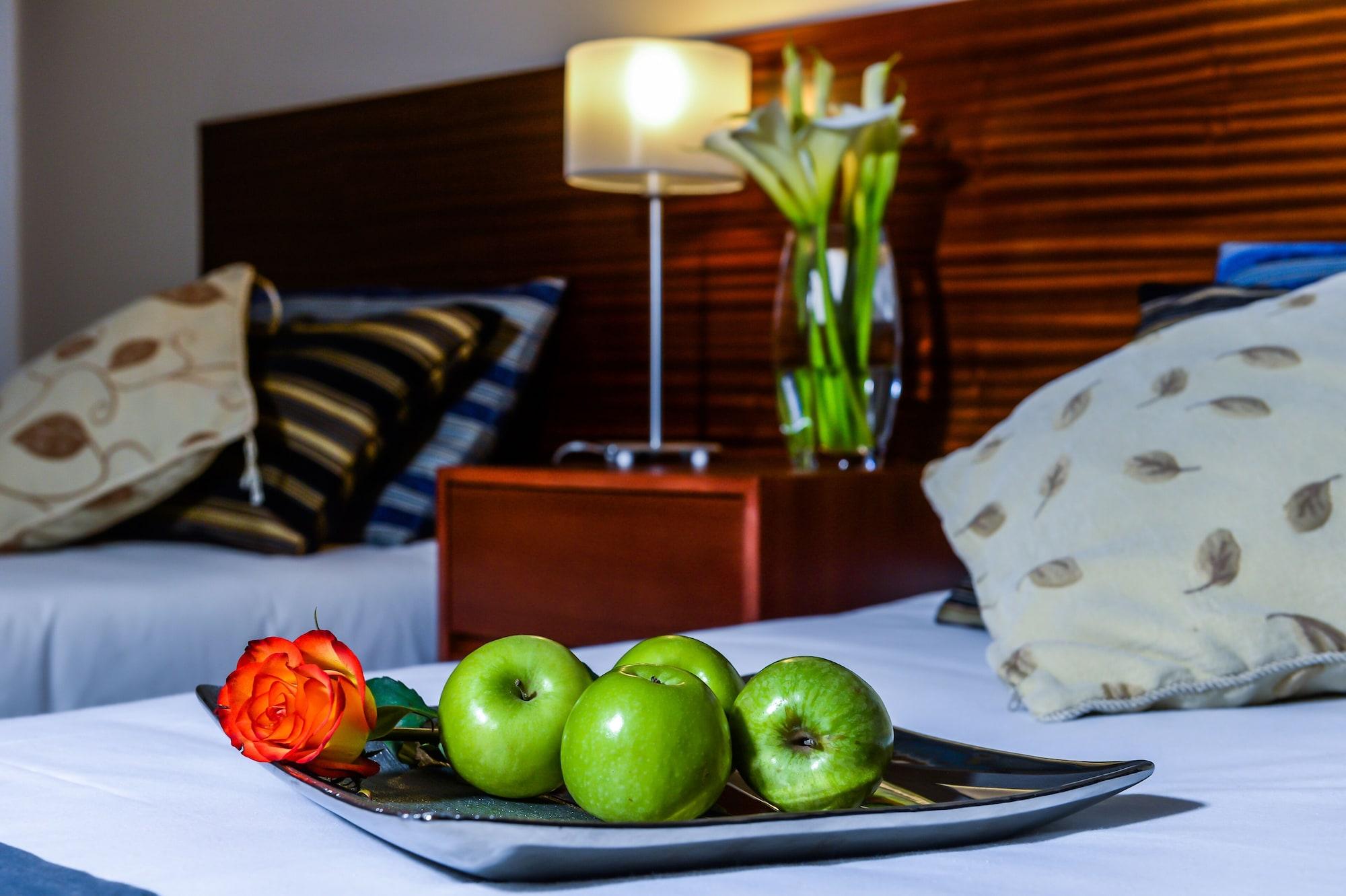 Duas Torres Aparthotel